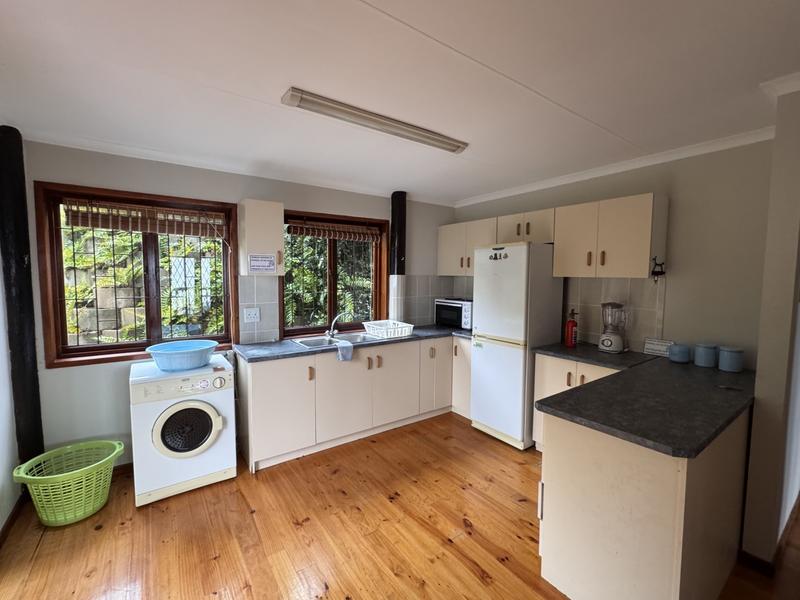 7 Bedroom Property for Sale in Outeniqua Strand Western Cape